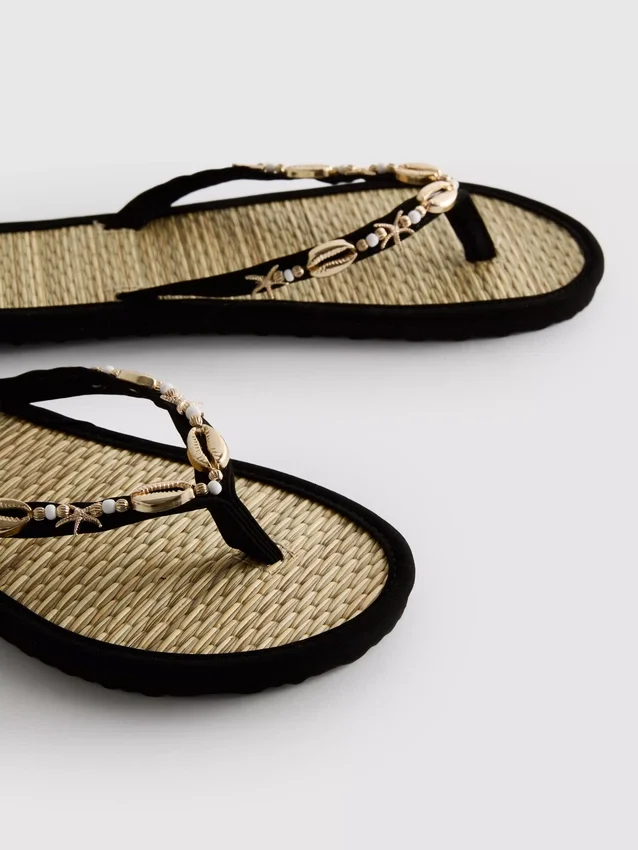 Flip-flops med havgræs-effekt