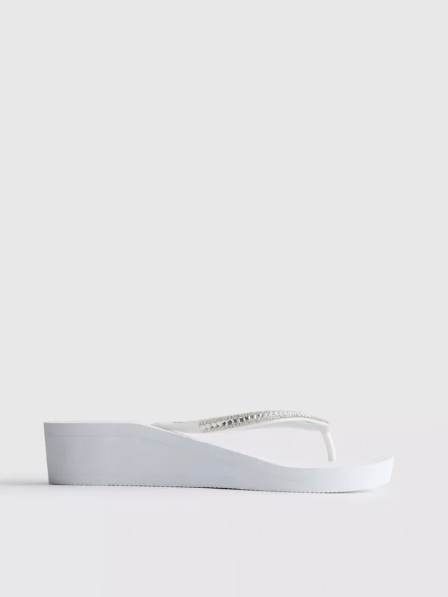 Flip-flops med kilehæl og rhinestones