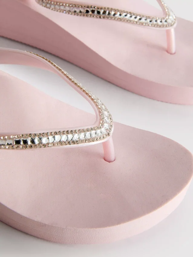 Flip-flops med kilehæl og rhinestones