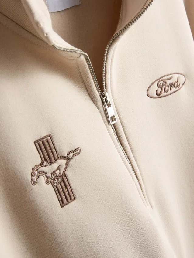 Ford Mustang sweatshirt med halv lynlås