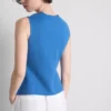 Formet vest med knapper