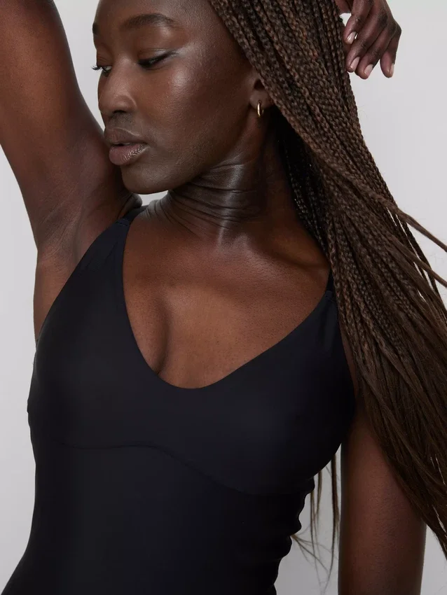 Formstøbt bodysuit