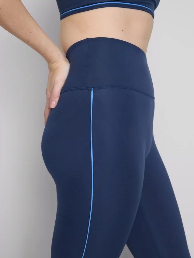 Glatte, støttende active leggings med rørformede detaljer