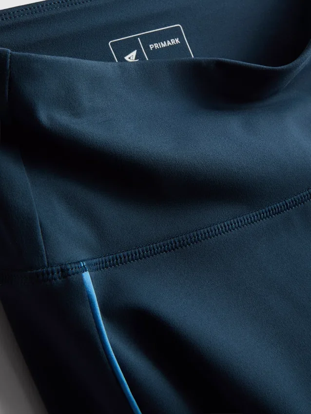 Glatte, støttende active leggings med rørformede detaljer