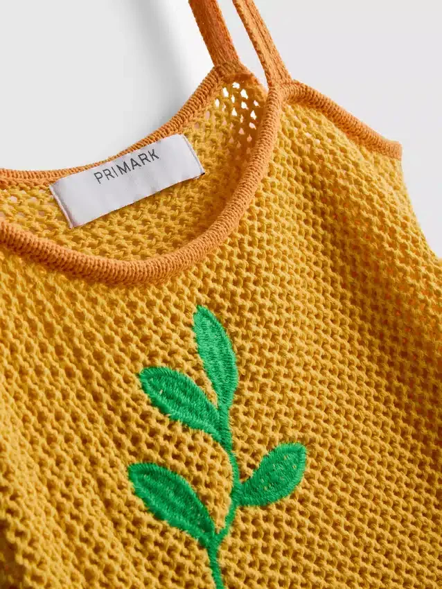 Hæklet, broderet strandminikjole