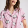 Hello Kitty-pyjamasser i kort boyfriend-stil