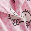 Hello Kitty-pyjamasser i kort boyfriend-stil