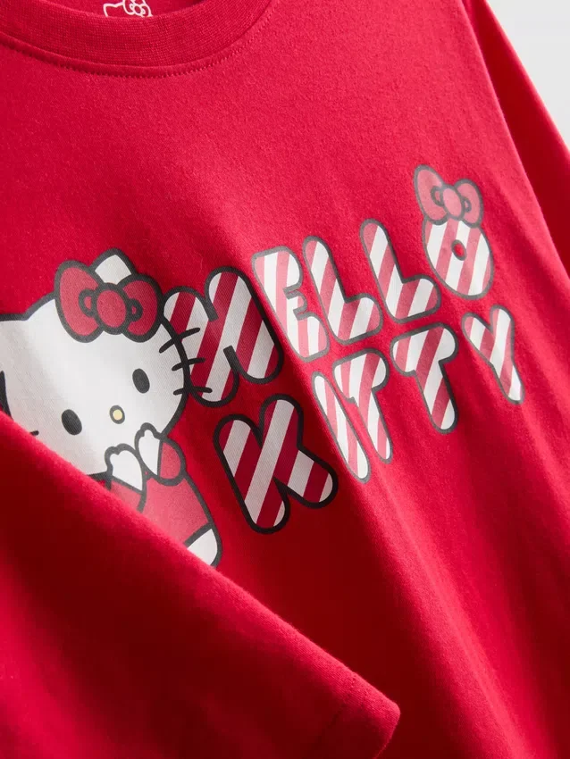 Hello Kitty-pyjamasser med striber