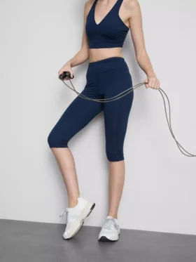 Højtaljede, glatte og støttende capri-leggings til sport