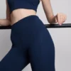 Højtaljede, glatte og støttende capri-leggings til sport