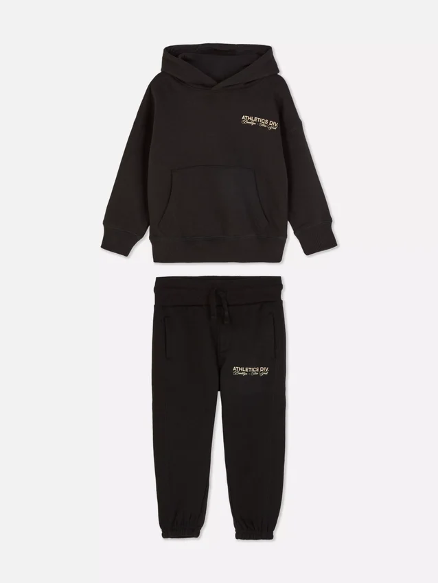Hoodie- og joggingbuksesæt fra Athletics-serien