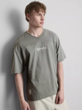 Ibiza T-shirt med V-hals
