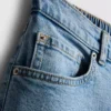 Jeans i bomuldsdenim med høj talje og konisk snit