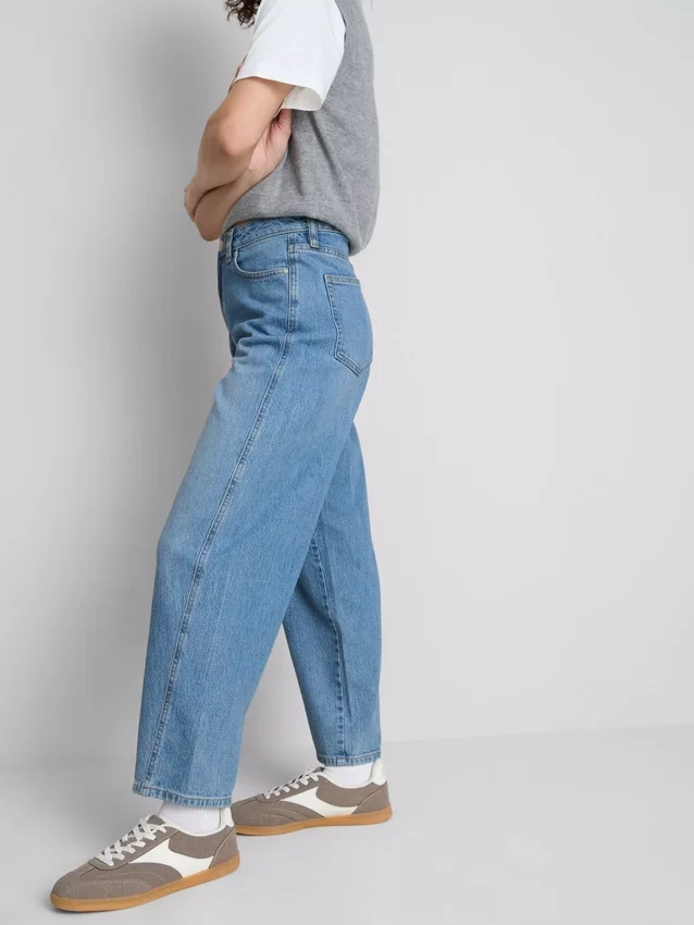 Jeans i bomuldsdenim med konisk, lige ben