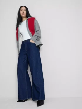 Jeans i bomuldsdenim med mellemhøj talje og brede ben