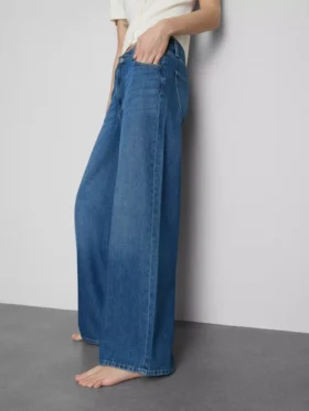 Jeans i bomuldsdenim med mellemhøj talje og brede ben
