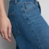 Jeans i bomuldsdenim med mellemhøj talje og brede ben