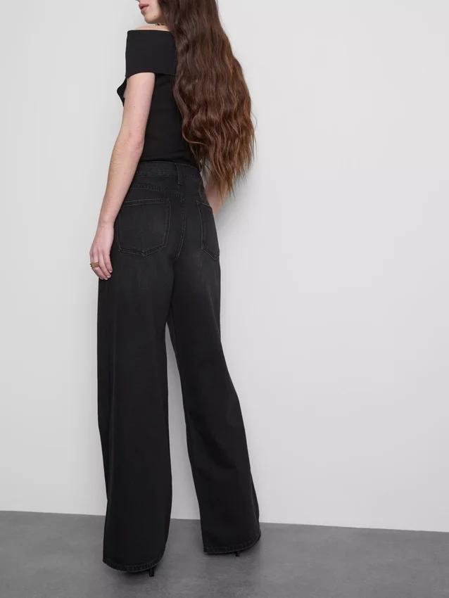 Jeans i bomuldsdenim med mellemhøj talje og brede ben