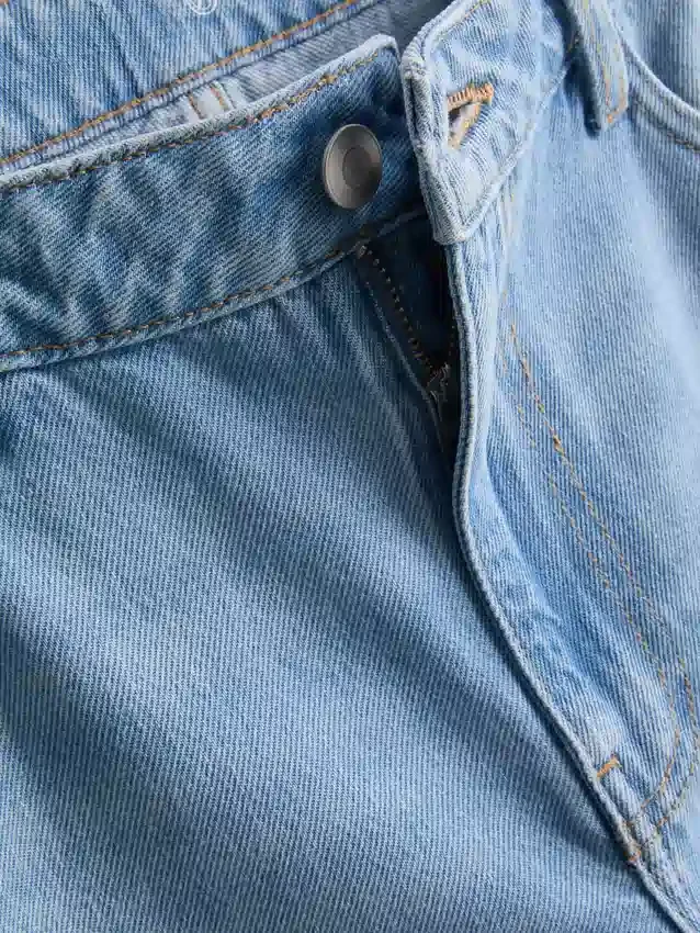 Jeans i bomuldsdenim med mellemhøj talje og brede ben