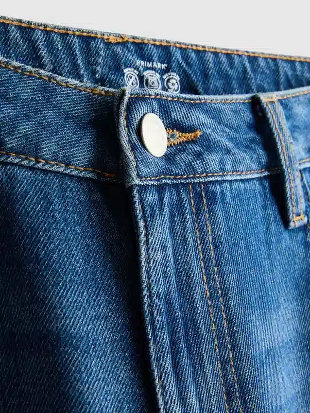 Jeans i bomuldsdenim med mellemhøj talje og brede ben