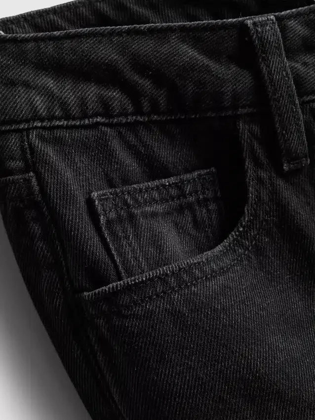 Jeans i bomuldsdenim med mellemhøj talje og brede ben