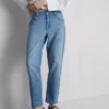Jeans i bomuldsdenim med mellemhøj talje og lige ben