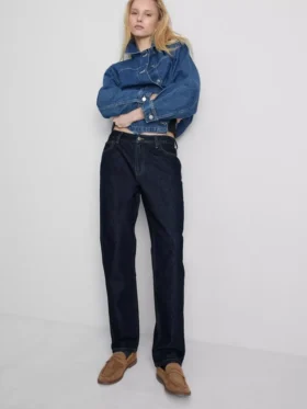 Jeans i bomuldsdenim med mellemhøj talje og lige ben