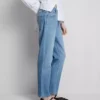 Jeans i bomuldsdenim med mellemhøj talje og lige ben