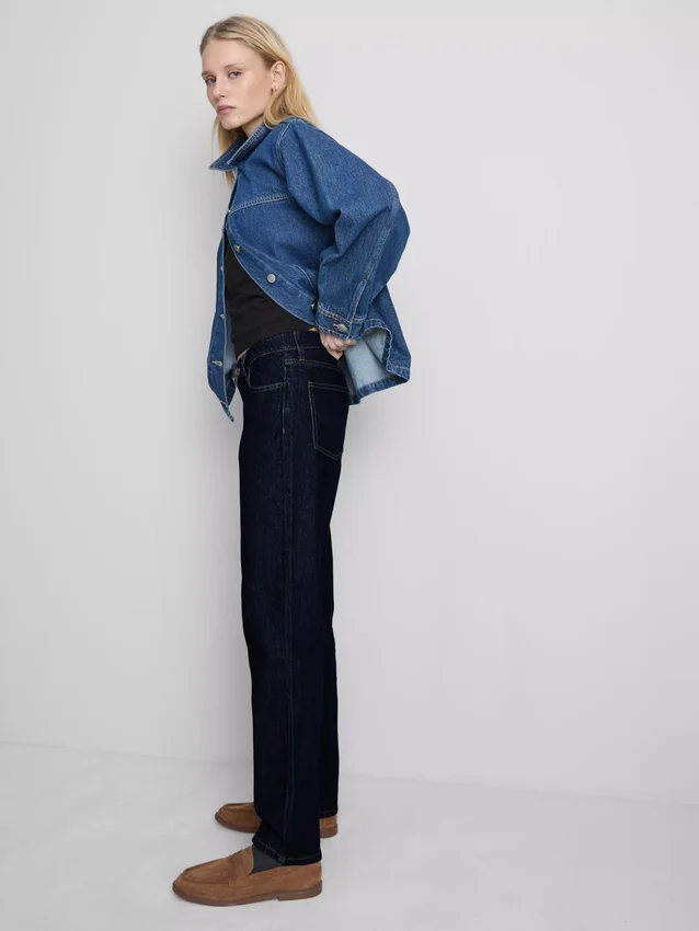 Jeans i bomuldsdenim med mellemhøj talje og lige ben