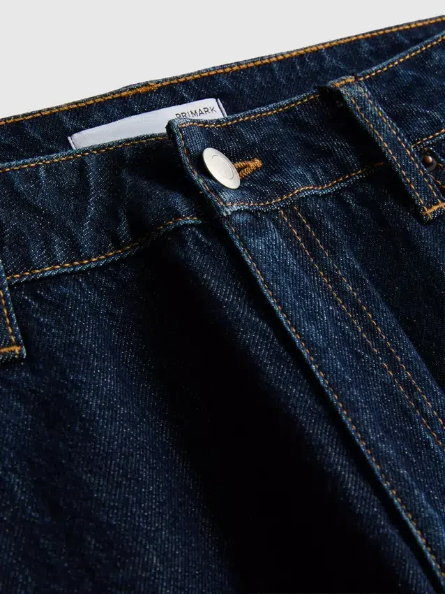 Jeans i bomuldsdenim med mellemhøj talje og lige ben