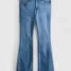 Jeans i bomuldsdenim med udvidede ben og mellemhøj talje
