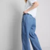 Jeans i mellemhøj talje