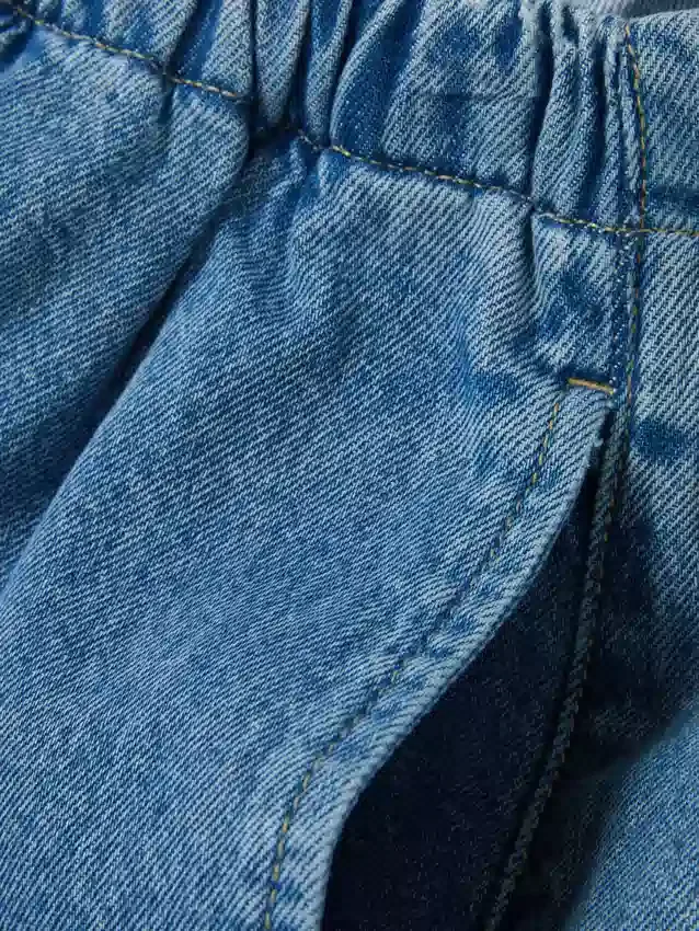 Jeans i mellemhøj talje