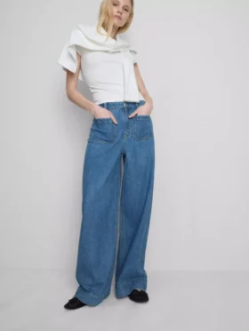 Jeans med brede ben og lommer foran