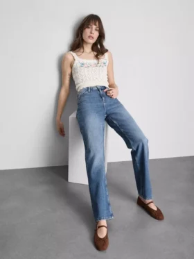 Jeans med høj talje og lige ben