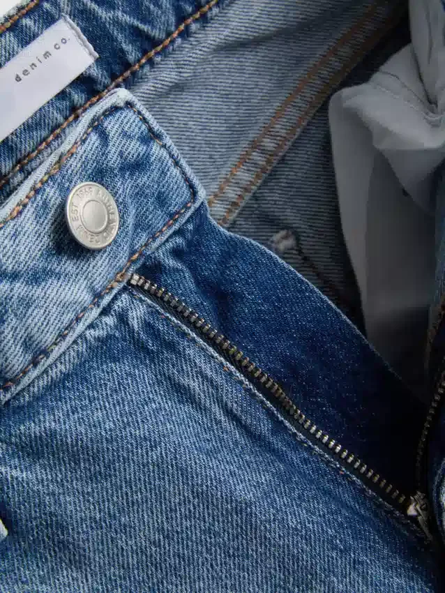Jeans med høj talje og lige ben
