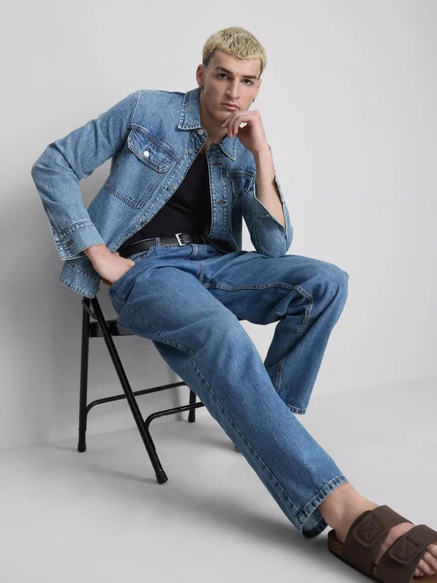 Jeans med høj talje og løs pasform
