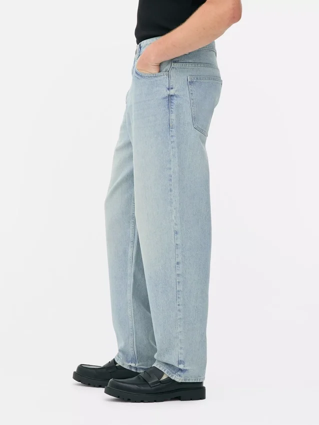 Jeans med høj talje og løs pasform