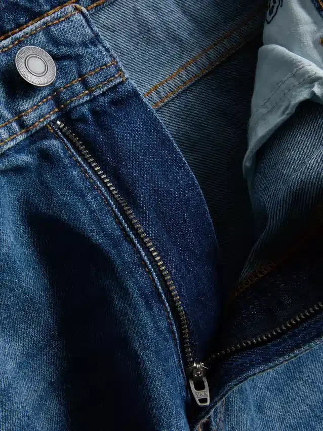 Jeans med høj talje og løs pasform