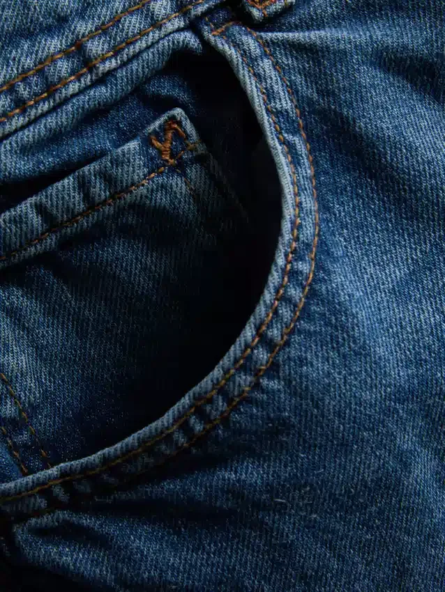 Jeans med høj talje og løs pasform