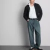 Jeans med mellemhøj talje og afslappet, lige ben