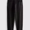 Jeans med mellemhøj talje og afslappet, lige ben