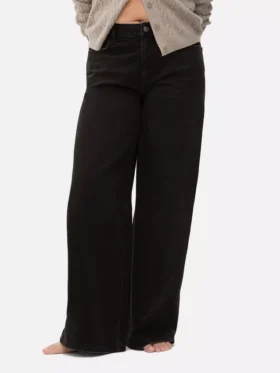 Jeans med mellemhøj talje og brede ben