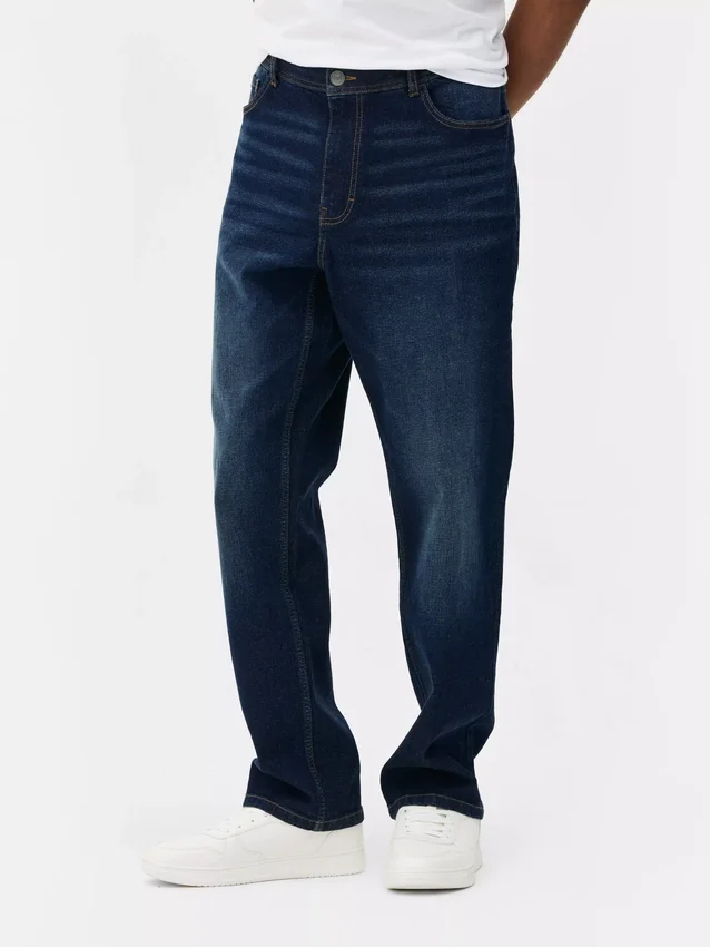 Jeans med mellemhøj talje og lige ben