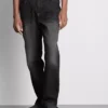 Jeans med mellemhøj talje og lige ben