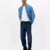 Jeans med mellemhøj talje og lige ben