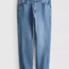 Jeans med mellemhøj talje og lige ben