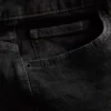Jeans med mellemhøj talje og lige ben