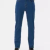 Jeans med mellemhøj talje og slim fit