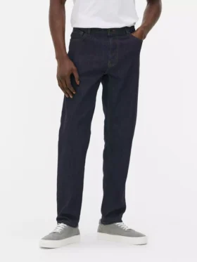 Jeans med mellemhøj talje og slim fit